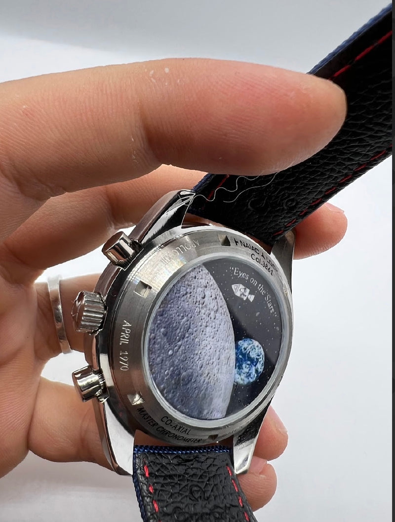 Omega  Silver Speedmaster Snoopy Award